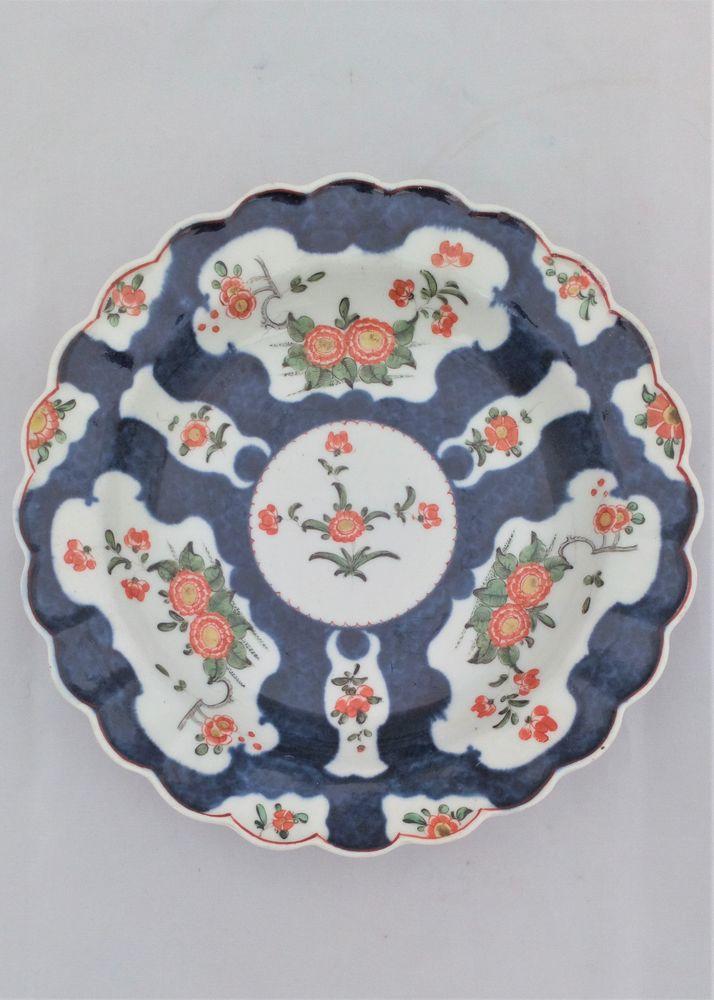 Worcester Porcelain First Period Blue Scale Ground Dessert Plate circa 1770