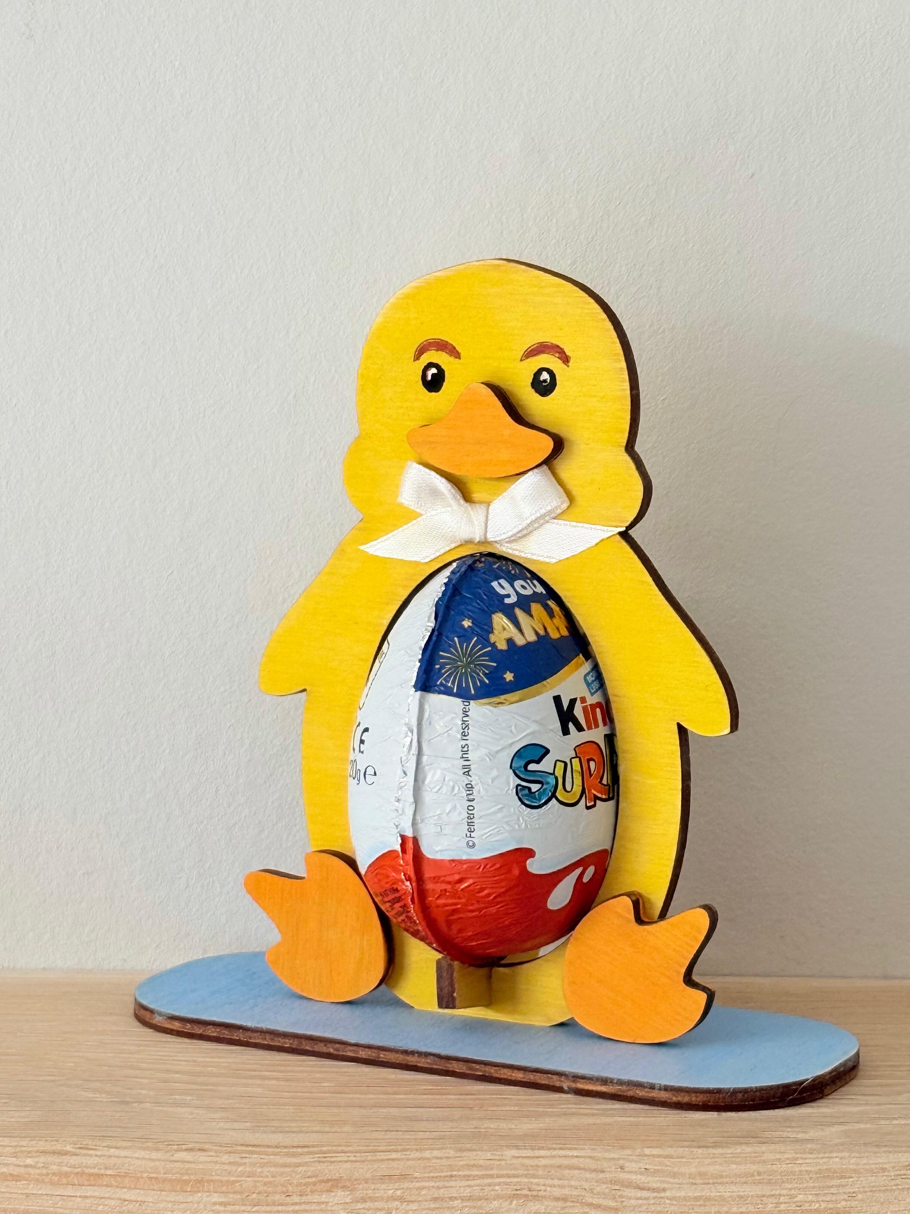 Freestanding Easter chick egg stand