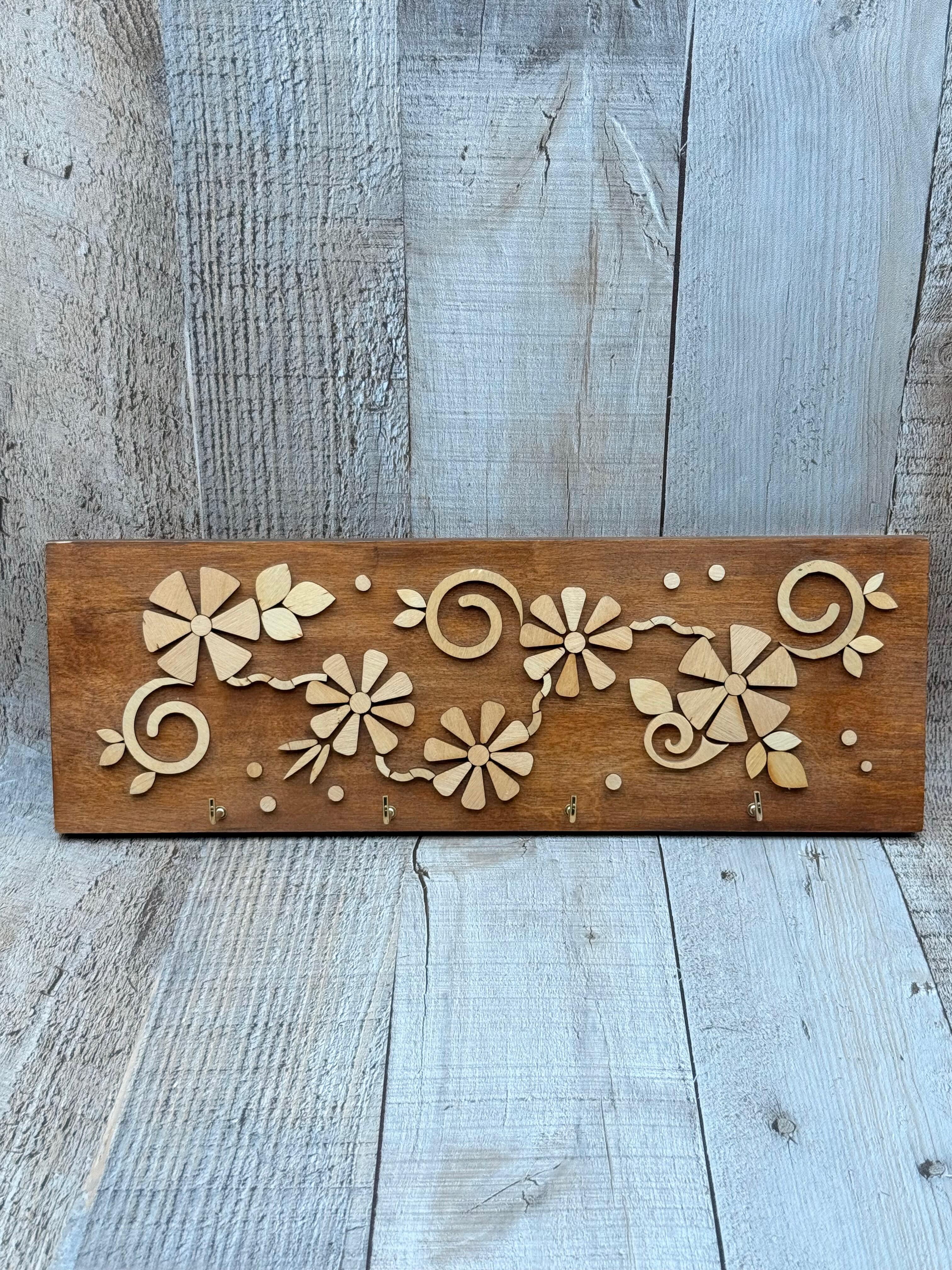 FLORAL ABSTRACT WOODEN KEY HOLDER – REPURPOSED BIRCH PANEL WITH BRASS HOOKS