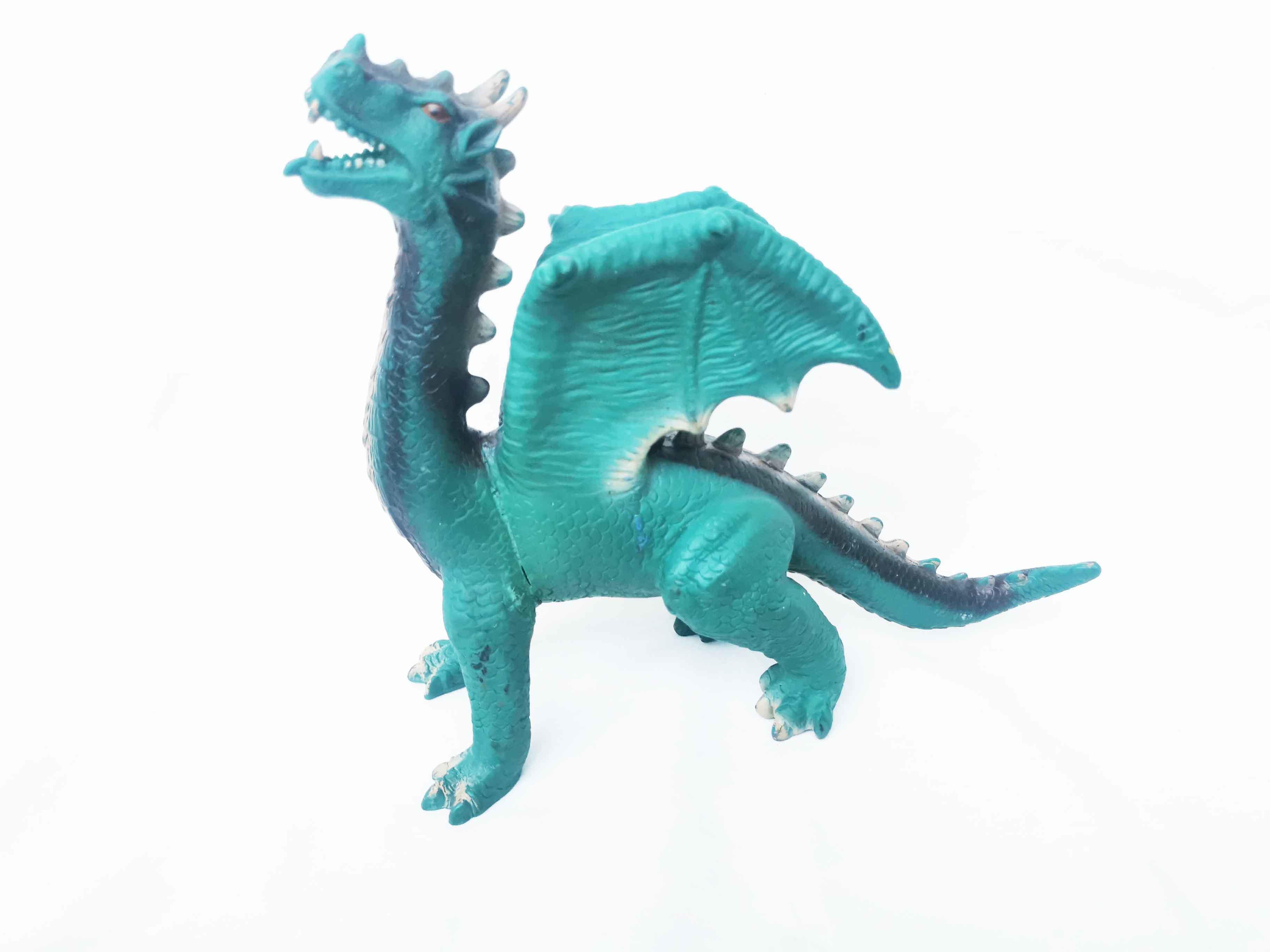 Vintage Dragon Hong Kong Advanced Dungeons & Dragons D&D Knock off KO