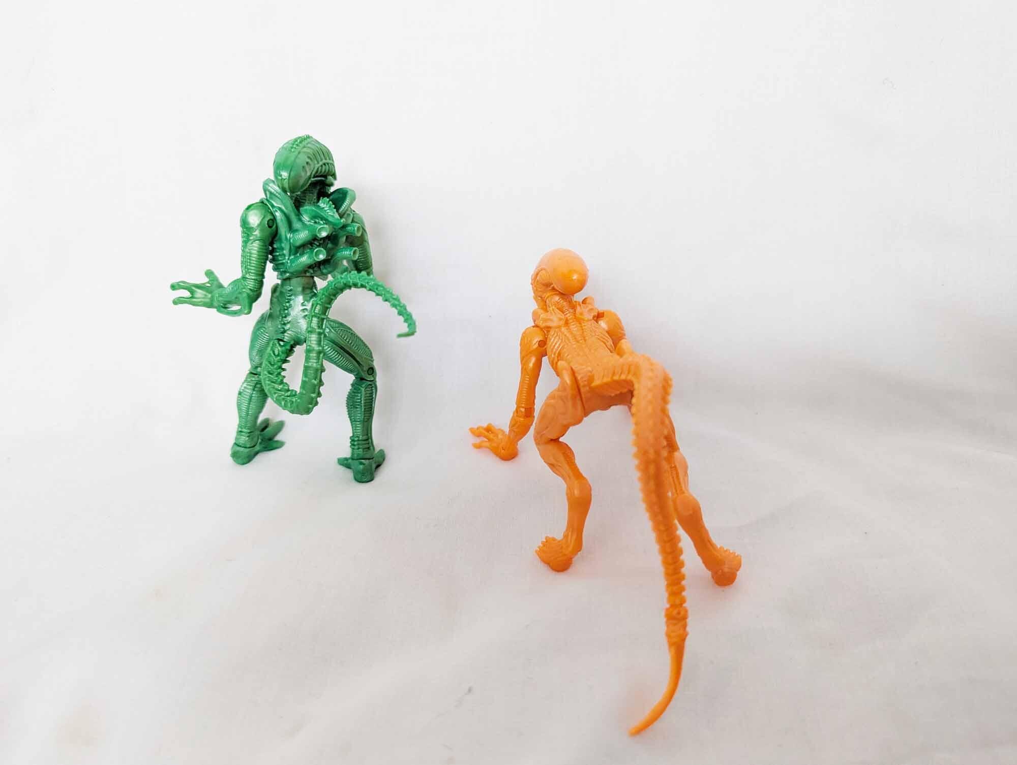 Aliens Action Figures 3.75 Lanard 3.75