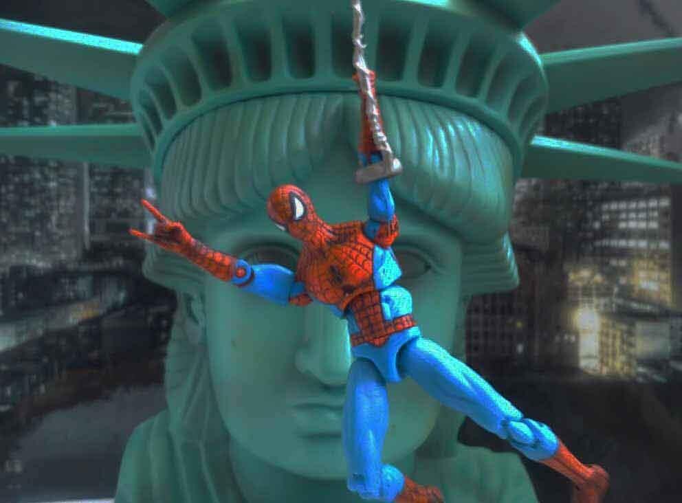 Marvel Universe Spider-Man at the Statue of Liberty Marvel Universe 3.75" Action Figure