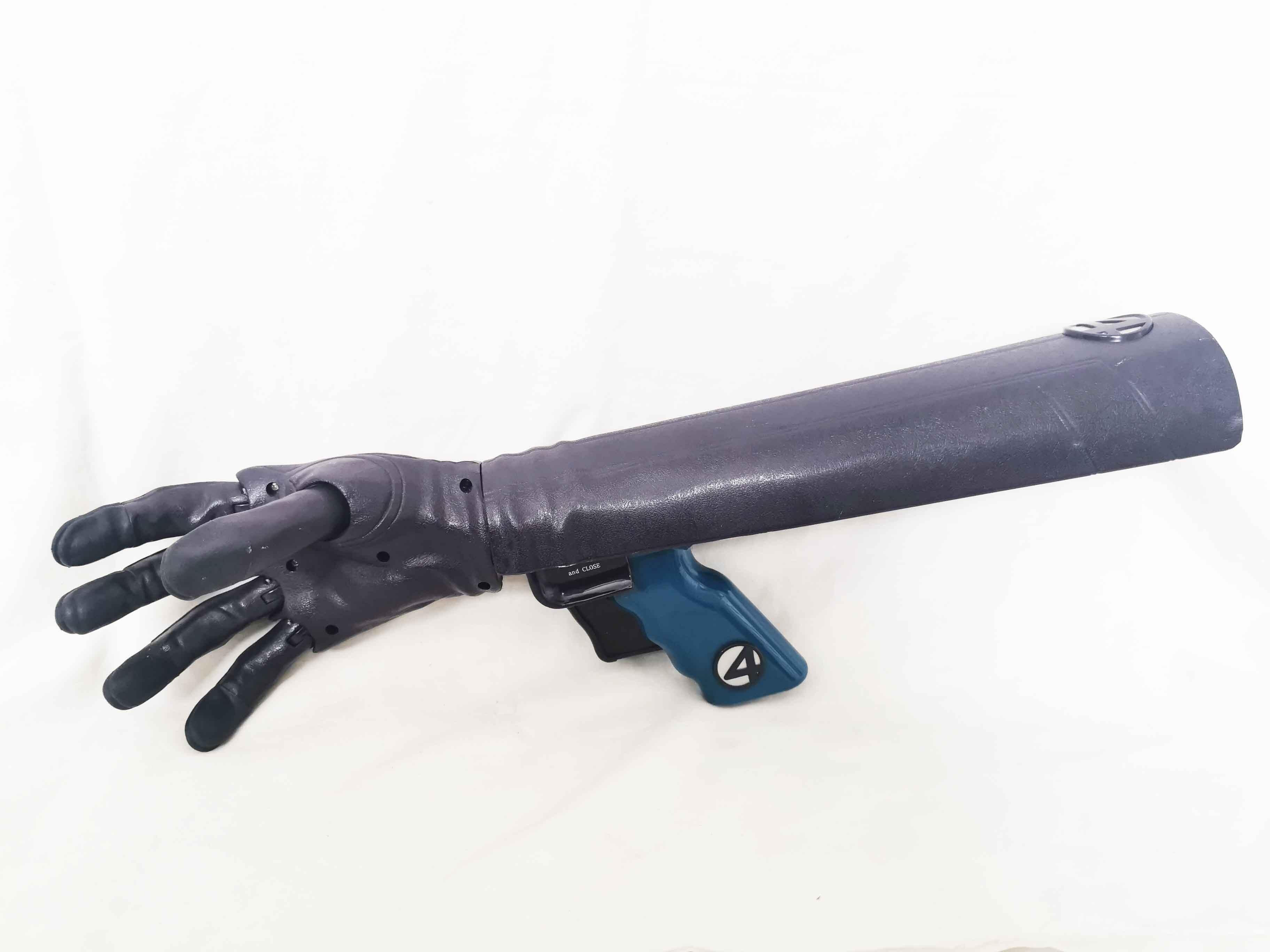 Marvel Mr. Fantastic Fantastic Four Extending Stretch Grab Arm Hand