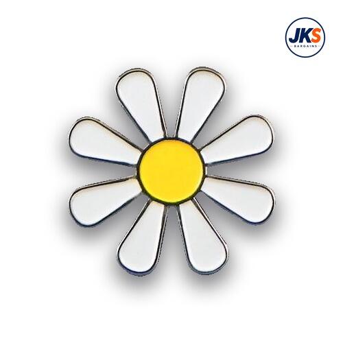 20 x Hippy Daisy White Pin Badges