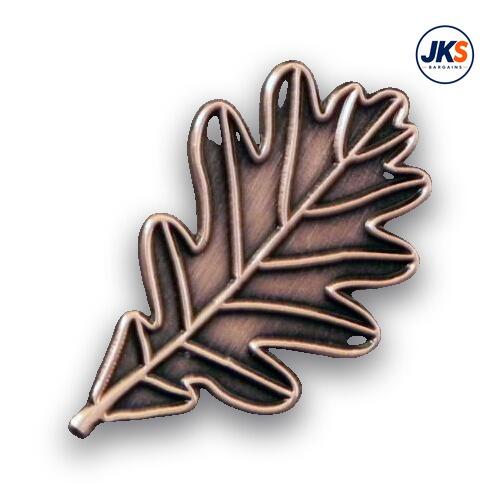 20 x Oak Leaf Pin Badges