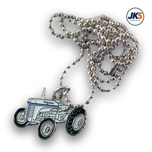 10 x Classic Tractor Pendant - Chains