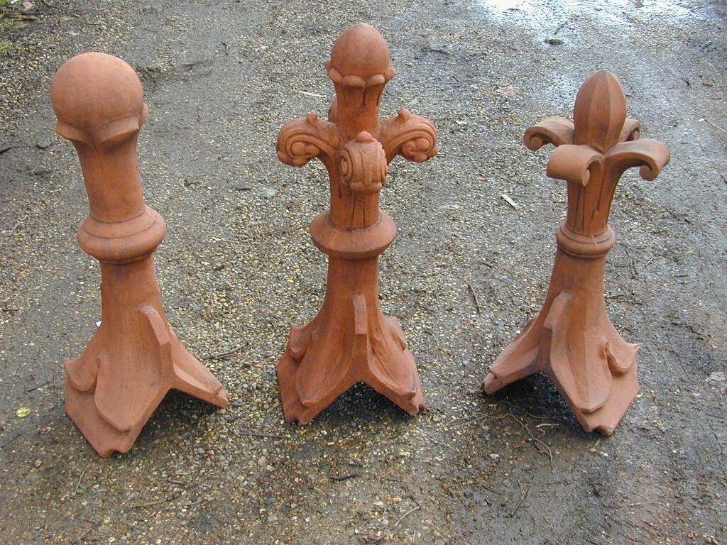 Roofing finials and fancy ridge tiles for roofs