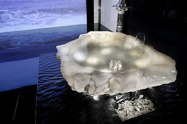  Baldi Rock Crystal Bathtub (£888,500)