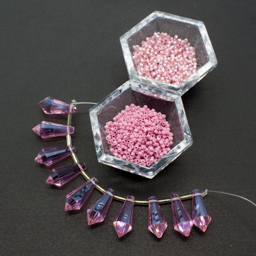 BC Week9 2022 - Beaded Bell Flower - Pink