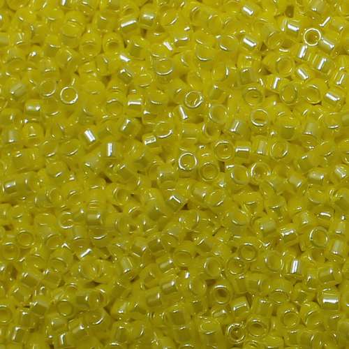 Toho Treasure Size 11 5g - Lustr Dandelion
