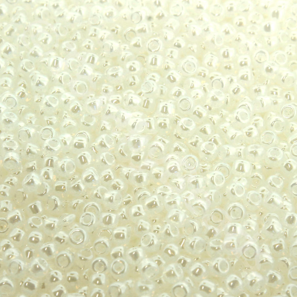 Toho Size 11 Seed Beads 10g - Ceylon Snowflake