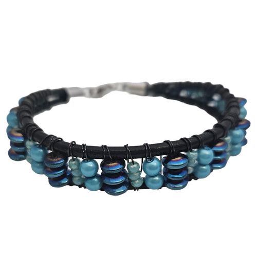 Laura Wire Wrapped Bracelet Black & Blue bracelet making kit — DIY set with beads and instructions for creating handmade jewelry