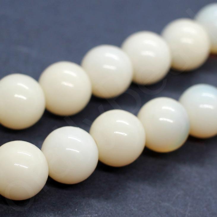Opal Cream  Round Beads - 10mm
