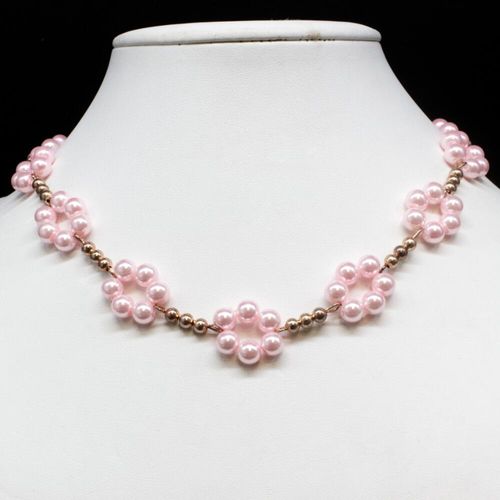 Daisy Chain Necklace flamingo necklace making kit — DIY set with beads and instructions for creating handmade jewelry