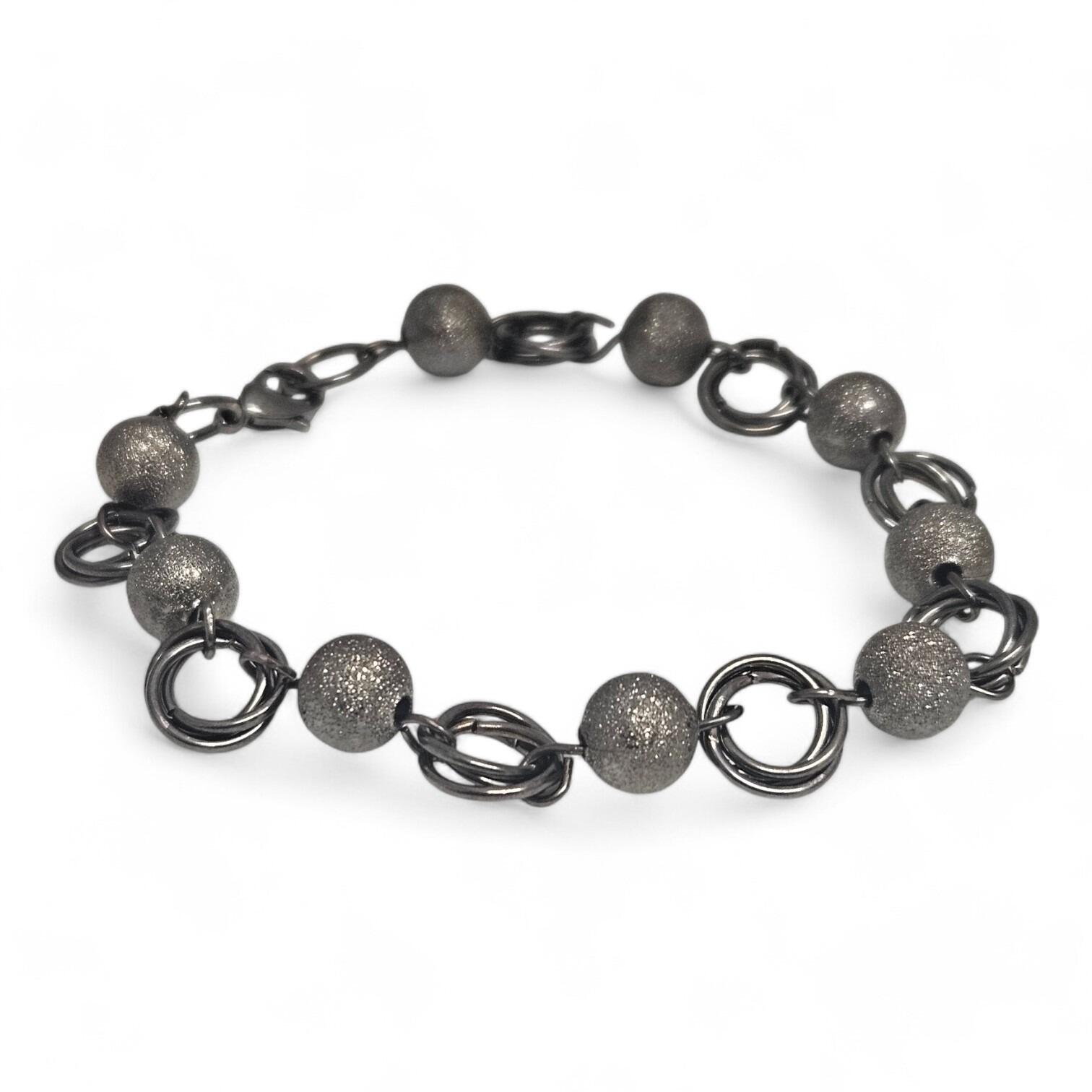 Mobious Stardust Bracelets Black bracelet making kit — DIY set with beads and instructions for creating handmade jewelry