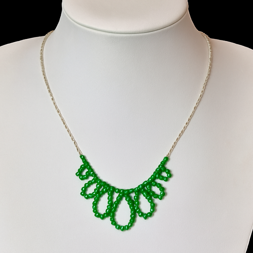 Samara Pearl Necklace   Emerald Green for jewellery making