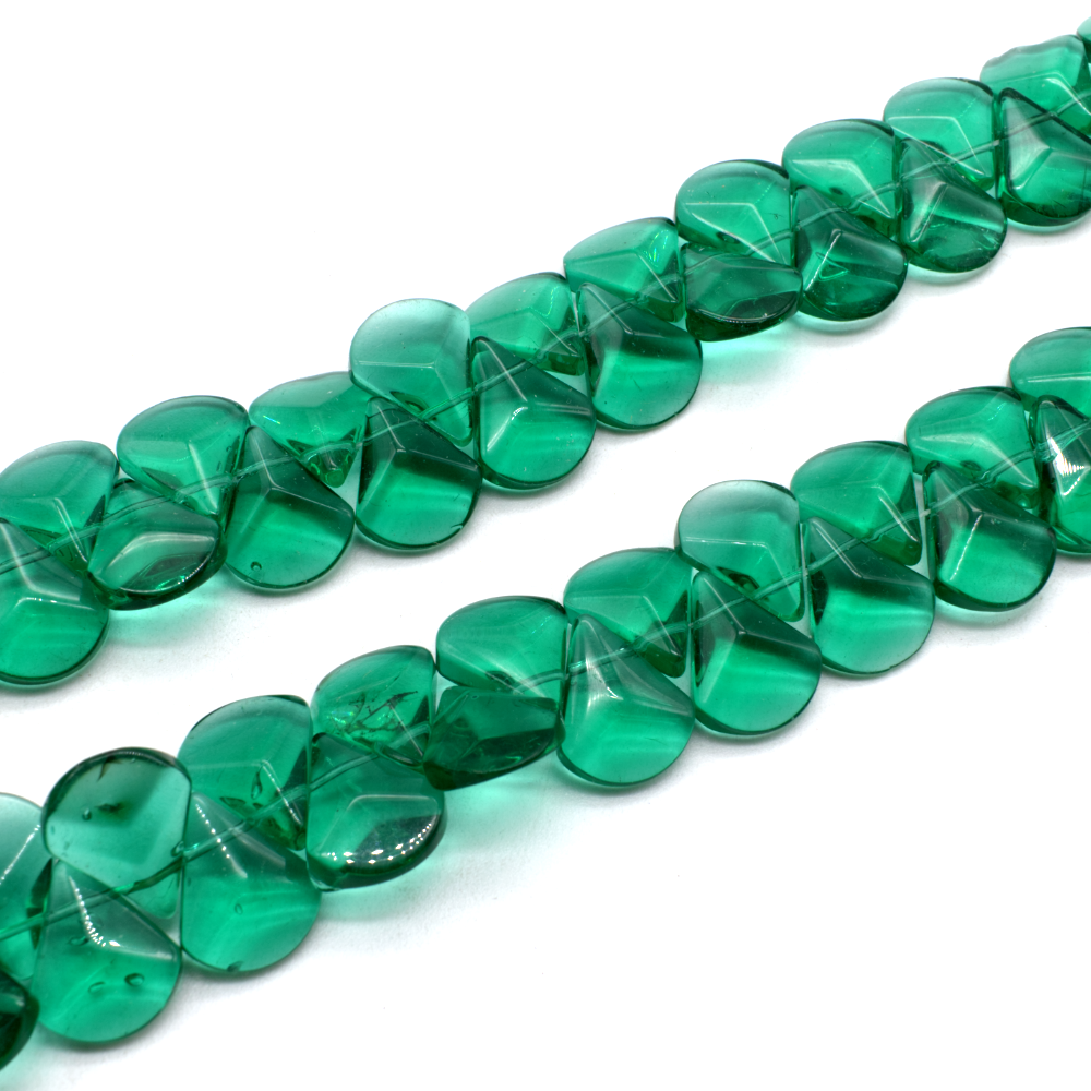 Glass Axe Drop 17x13mm - Emerald Green