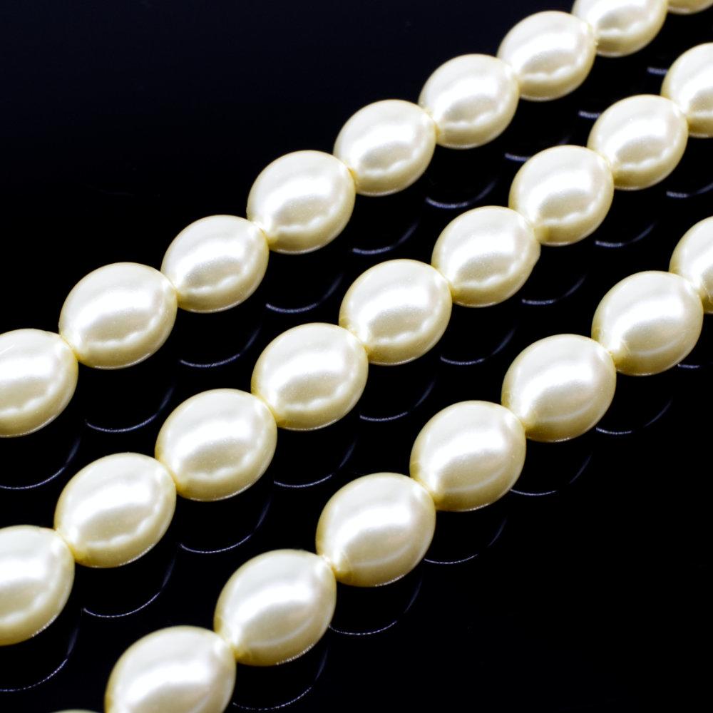 Glass Pearl Oval 6x8mm - Ivory