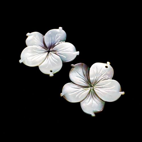 Mother of Pearl Pendant 5 Petal Flower 30mm Silver Grey for jewellery making