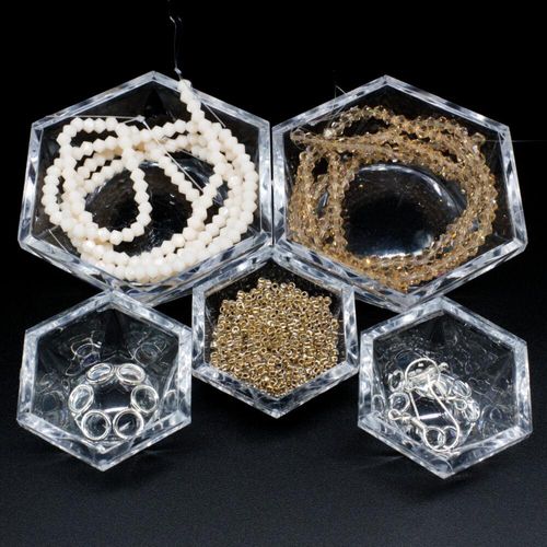 BC 2023 WK 22: Bicone Flower Necklace Kit   Diamond Champagne 4mm for jewellery making