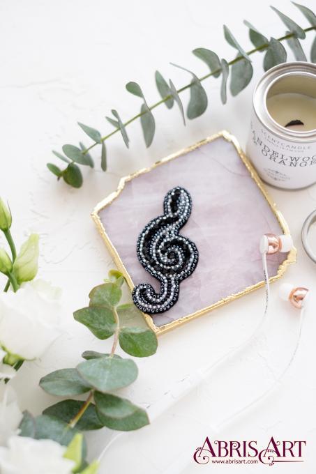 Treble Clef Embroidery Brooch Kit