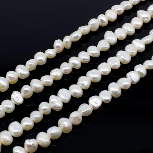 Freshwater Pearls 4 5mm Flat Oval White   14" String for jewellery making