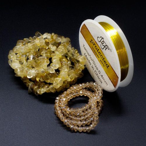 Gemstone Chips Citrine Wire Bracelet bracelet making kit — DIY set with beads and instructions for creating handmade jewelry