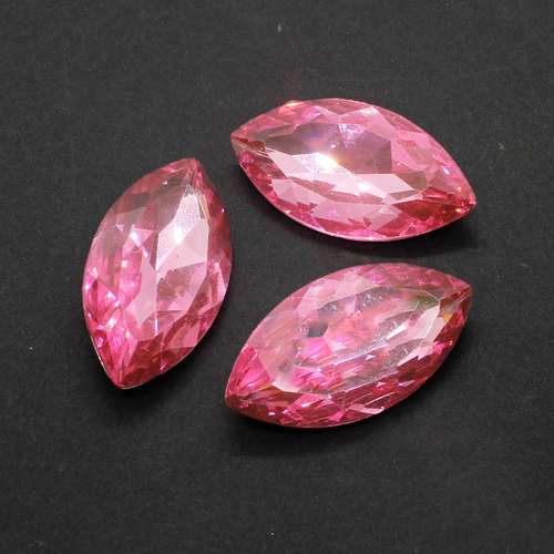 32mm resin Rivoli stone pink — faceted round crystal-style cabochon ideal for jewelry making, settings, and crafts