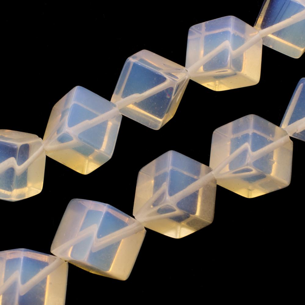 Opal White Cubes - 13mm