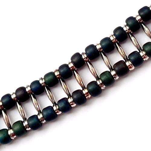 Billy Bracelet midnight blue bracelet making kit — DIY set with beads and instructions for creating handmade jewelry