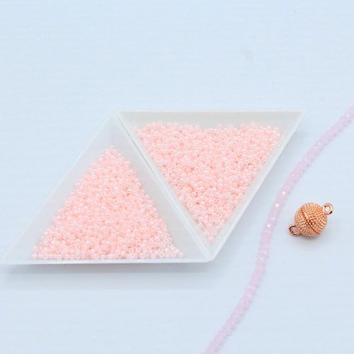 Week 46 St Petersburg Necklace - Soft Pink