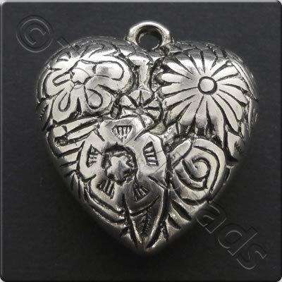 Metalised Antique Silver Heart 28x31x12mm