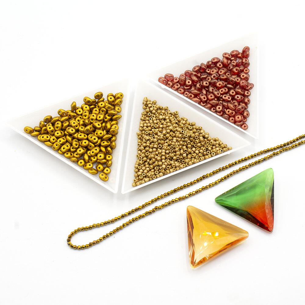 BC 2023 WK 10 : Triangle Pendant   Cardinal Peach 5x2mm for jewellery making