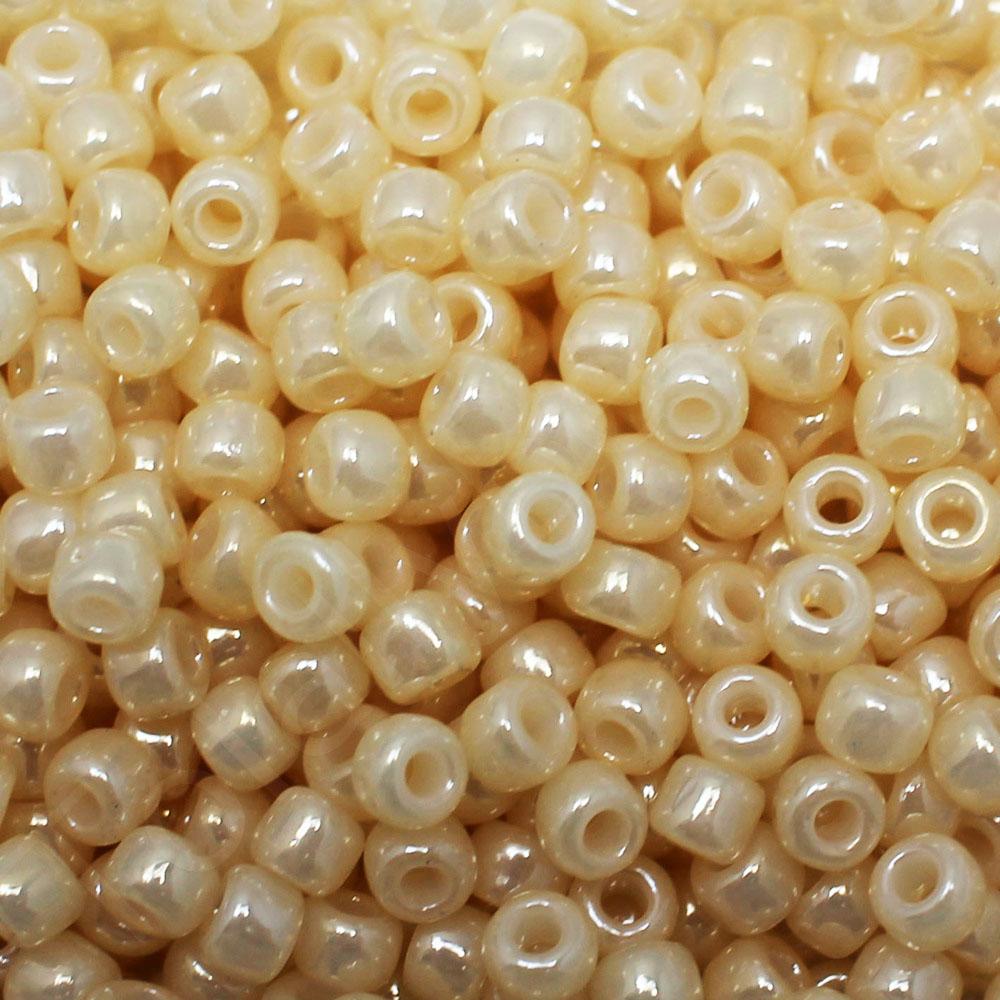 Toho Size 3 Seed Beads 10g - Ceylon Lt Ivory