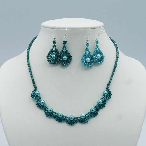 Beaded Lace Chariott Jewellery Kit teal jewelry making kit — DIY set with beads and instructions for creating handmade jewelry