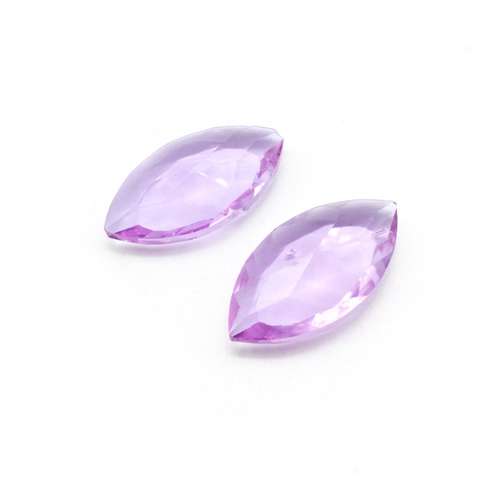 Glass Lilac Large Diamond 32x17mm