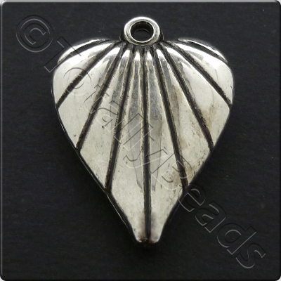 Metalised Antique Silver Heart 21x29x5mm - Striped