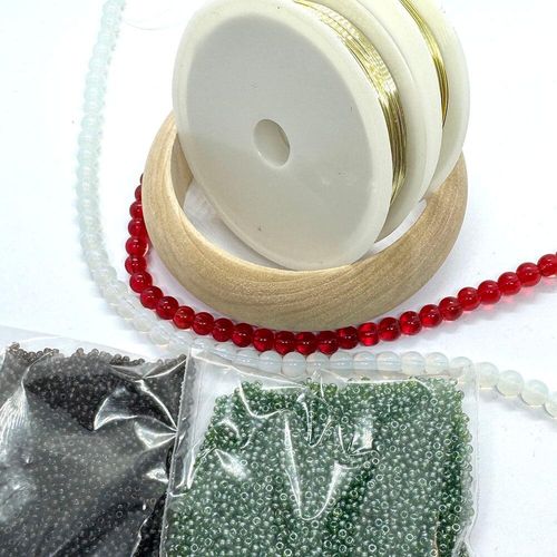 BC 2023 WK 48   Holy & Ivy Decoration 8mm for jewellery making