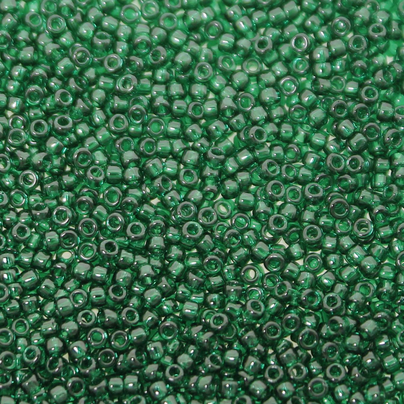 Toho Size 15 Seed Beads 10g - Trans Green Emerald