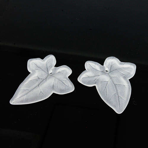 Lucite Leaf Large - White - 15 pcs