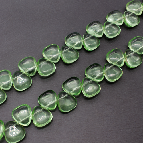 Glass Flat Heart-Shaped Axehead 15x14mm - Mint Green