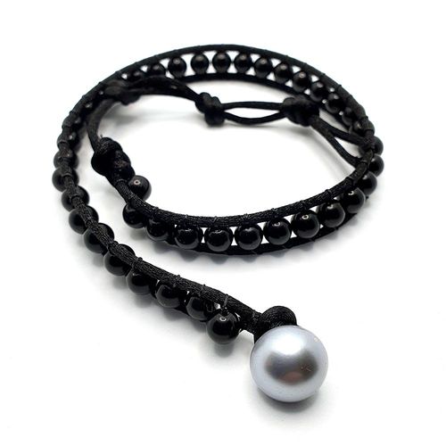 Pearl Wrap Bracelet black bracelet making kit — DIY set with beads and instructions for creating handmade jewelry