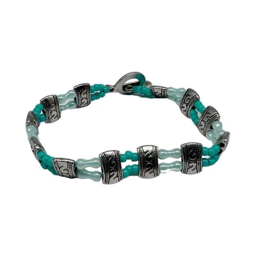 Bree Peanut Bracelets aqua bracelet making kit — DIY set with beads and instructions for creating handmade jewelry