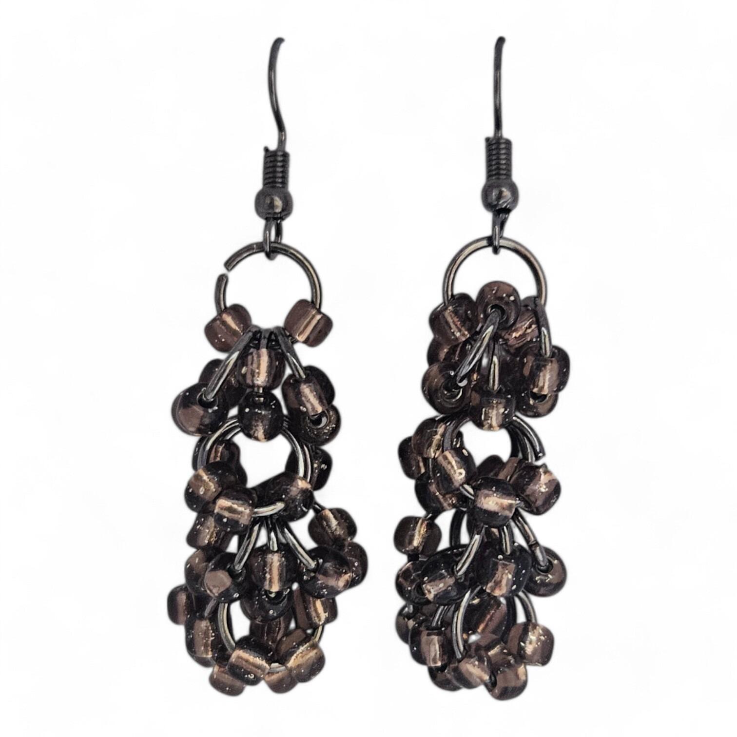 Shaggy Loop Jewellery shadow jewelry making kit — DIY set with beads and instructions for creating handmade jewelry