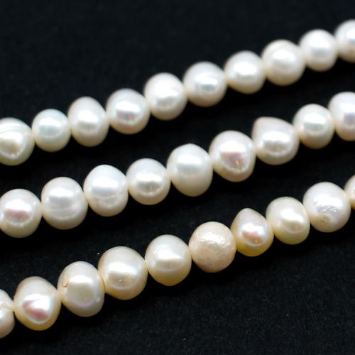 Freshwater Pearls 5 6mm Potato Off White   14" String for jewellery making