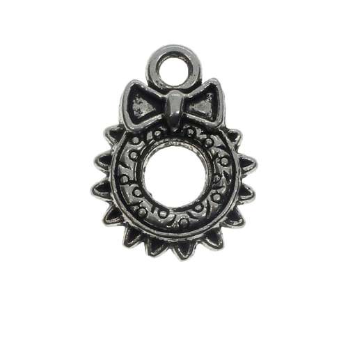 Metal Charm Festive Wreath 13mm - Antique Silver 12pc