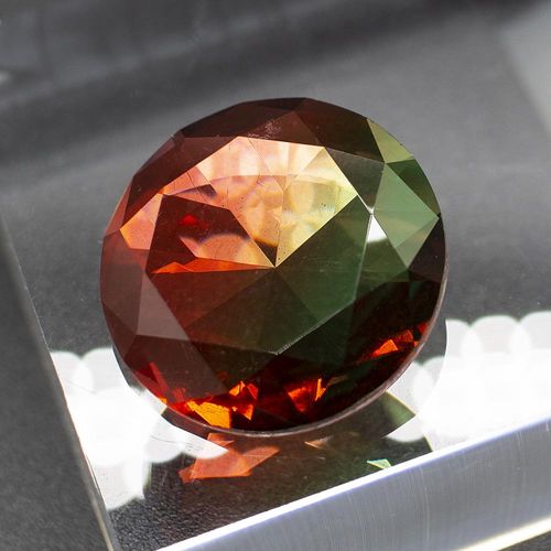 Crystal Round Cabochons 25mm   Red Green for jewellery making