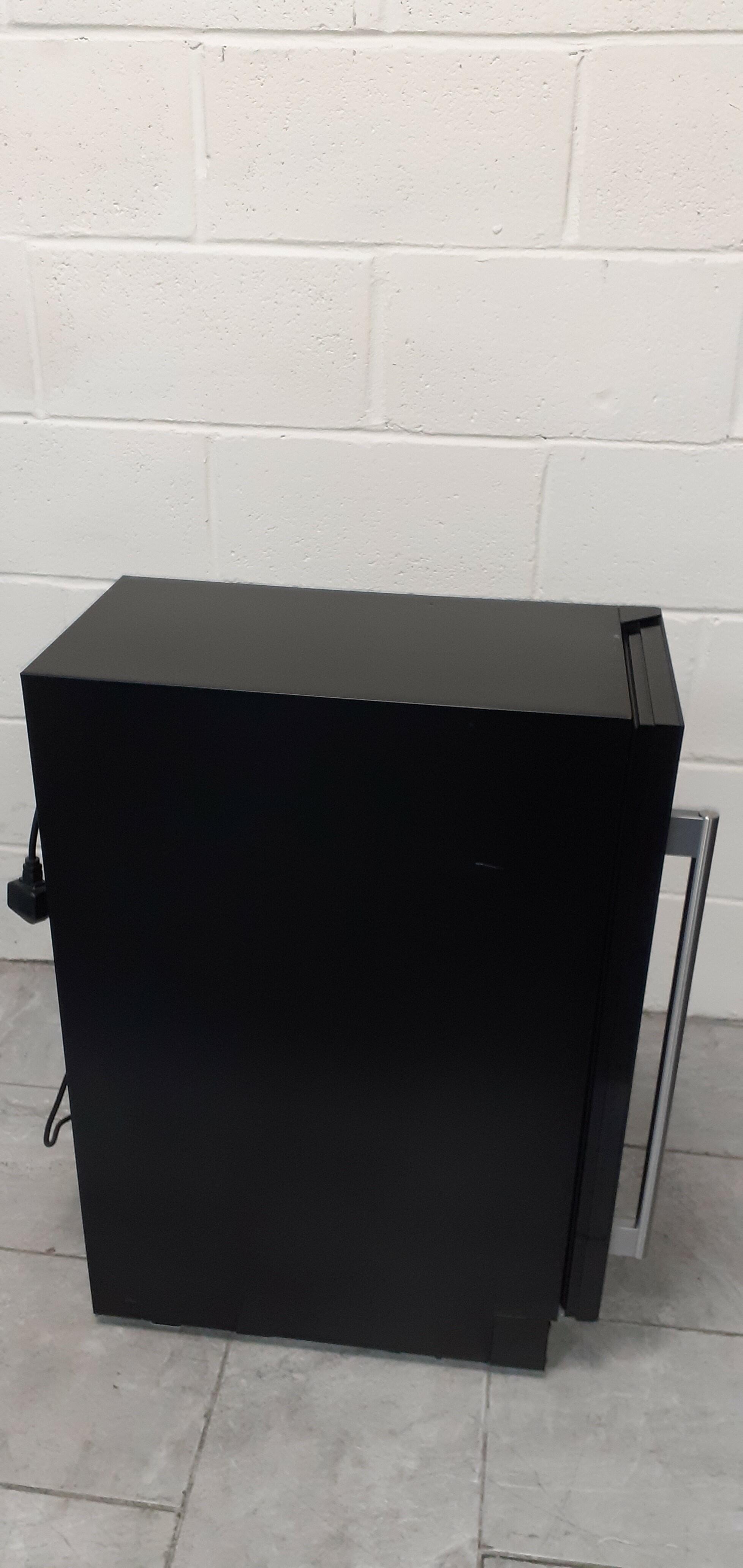 CDA FWC304BL Wine Cooler Stainless Steel U50309