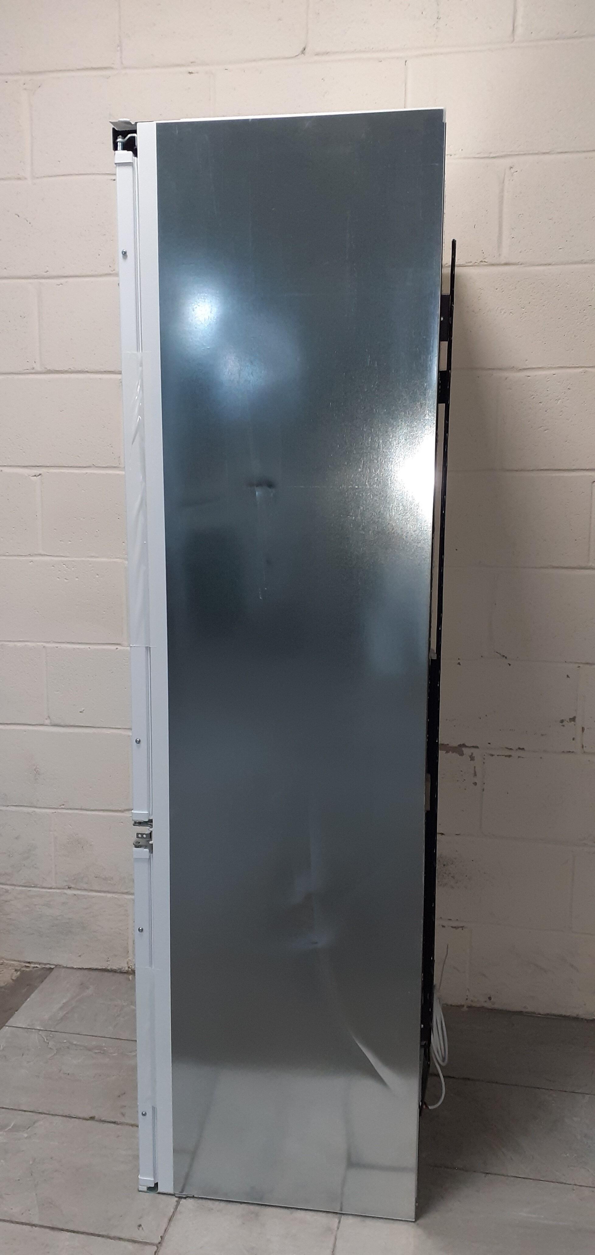 AEG NSC7G752ES 7000 GreenZone Integrated Fridge Freezer 188.4 cm