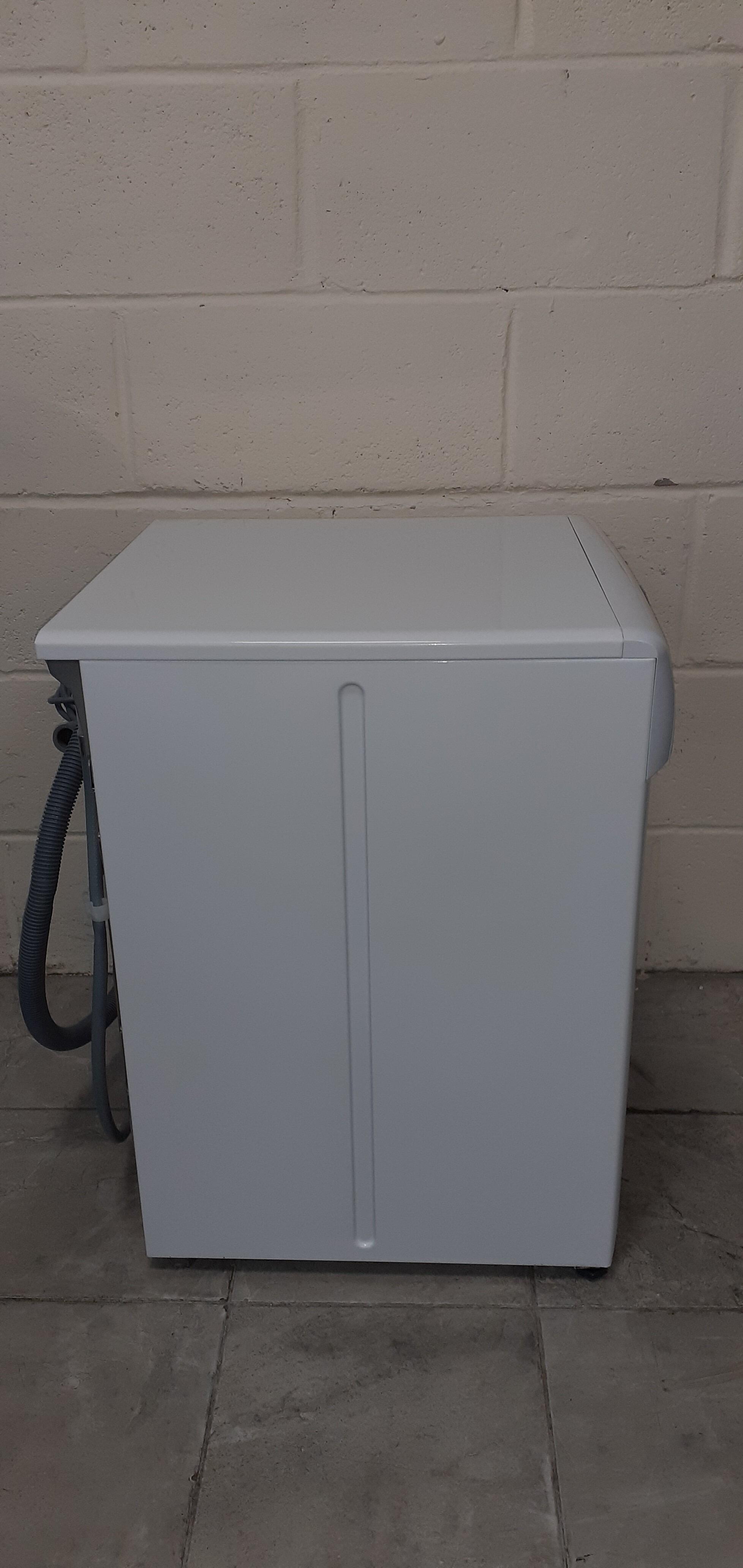 Zanussi ZWC1301 Freestanding Compact Mini Washing Machine A120104